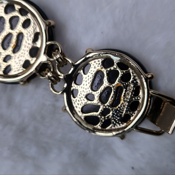 Kendra Scott Cassie Bracelet in Black Iridescent - Picture 6 of 6